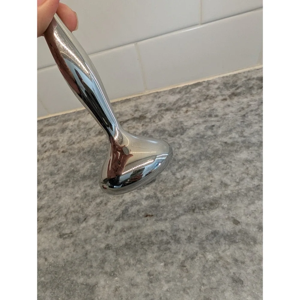 IVIC Standing Knife Spreader in Silver - Stainless Steel Blade and Handle‎